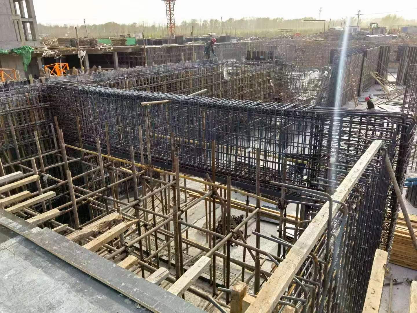 滦平建筑基础筏板施工时混凝土有哪些常见问题?
